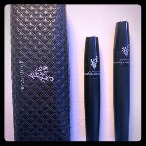 Unique fiber mascara